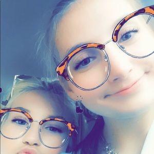 Meet your Posher, Savannah